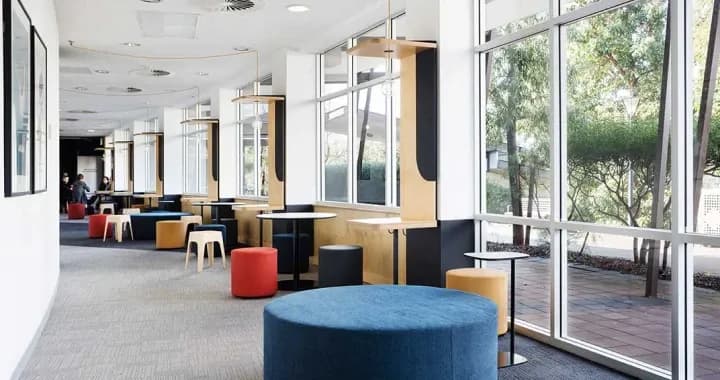 Learning Commons Area with Art Gallery help to boost efficiency discussion and leaning 