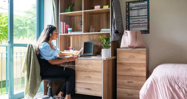 Bond University Bedroom
