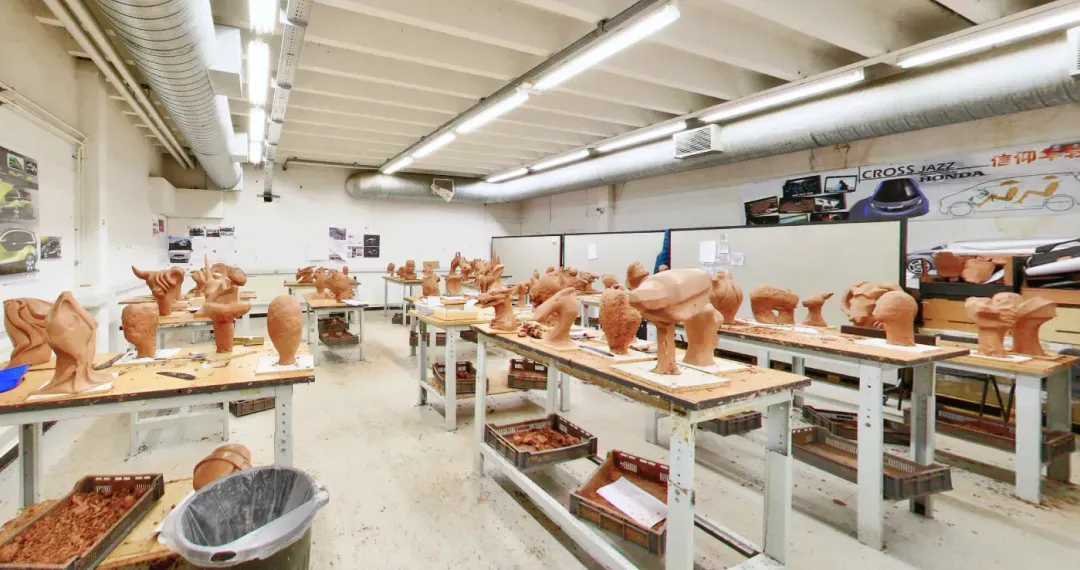 Clay Model Studio