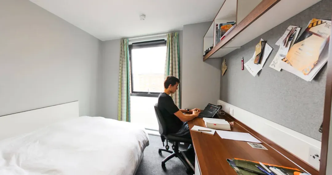 Dover Court provides a range of accommodation options, including single bedrooms and en-suite options