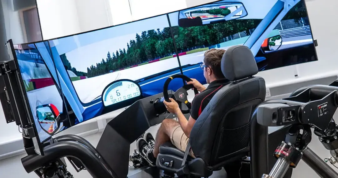Driving Simulator replicates the experience for training and education to advanced research