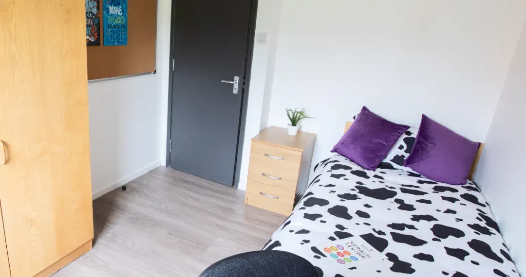 Garnett Hall offers single rooms in shared flats with shared access to communal kitchen, bathroom and living facilities