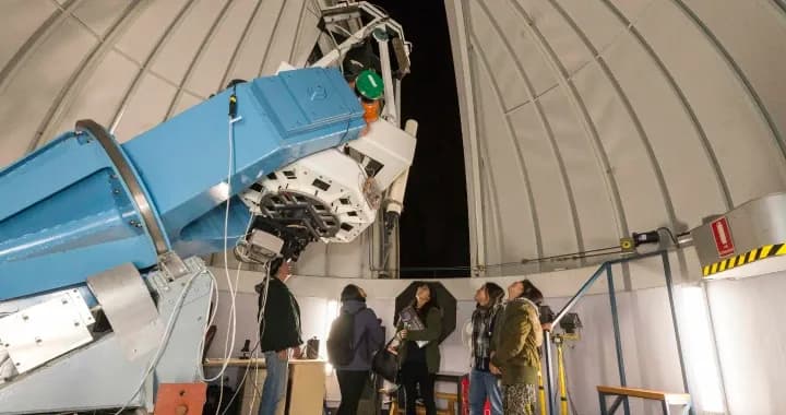 Offers public viewing nights, school excursions and group events designed to enhance exposure to astronomy