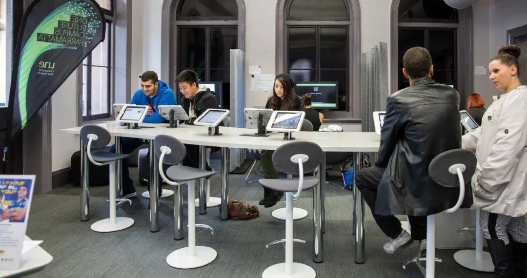 Help Desk, career counseling, job placement assistance, and networking events are available to help students