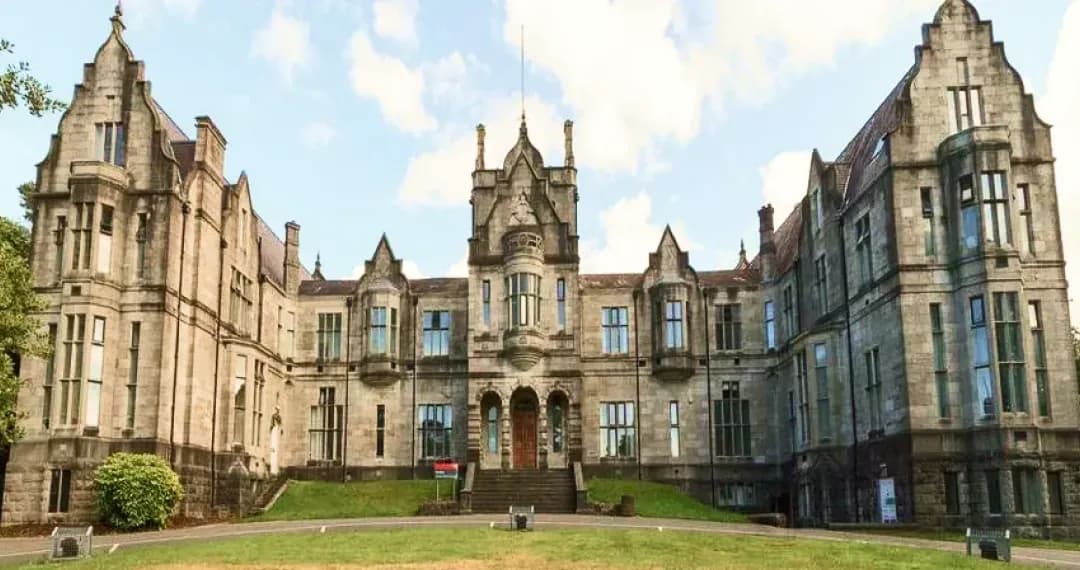 Hen Goleg Building was built in 1884, and it has evolved to house various administrative and academic offices