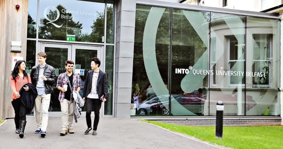 INTO Queen’s dedicated pathway students for Business, Engineering, Science, Social Sciences, and more