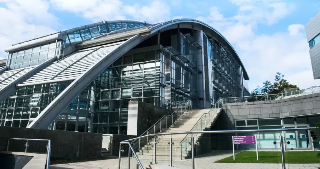 Ishbel Gordon Building primarily houses the School of Health Sciences with modern simulation labs