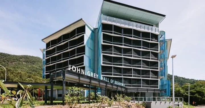 JCU Cairns, Smithfield (Nguma-bada) is home to John Grey Hall of Residence, purpose built, on-campus facility