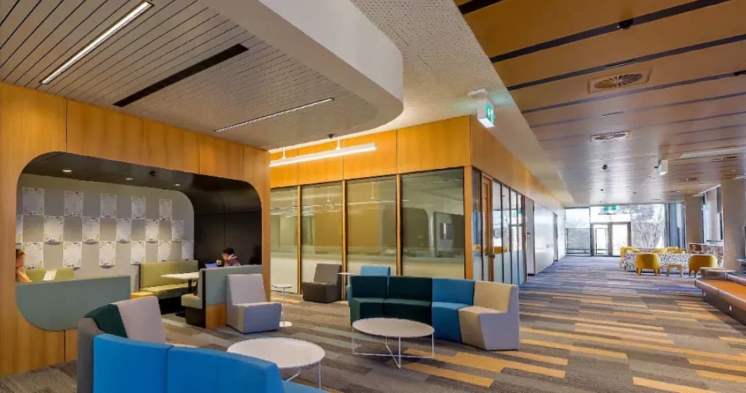 Learning Commons, study environments, including quiet study areas, group workspaces, and informal lounge areas