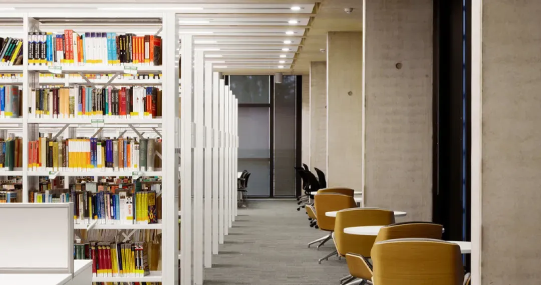 Offers excellent library facilities across its campuses, designed to support student learning and research