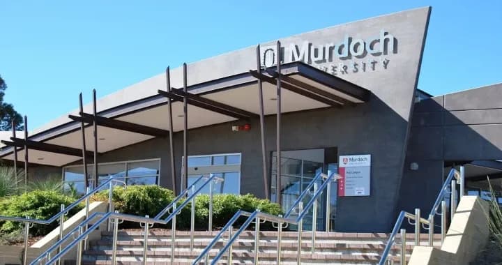 Mandurah Campus, specialising in health courses. Modern facilities and support services to kickstart your career