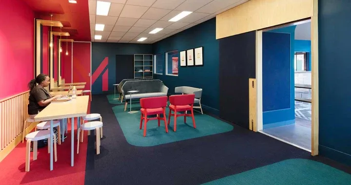 Learning Common Area, is quite area for student to catch up and take a break before heading to class