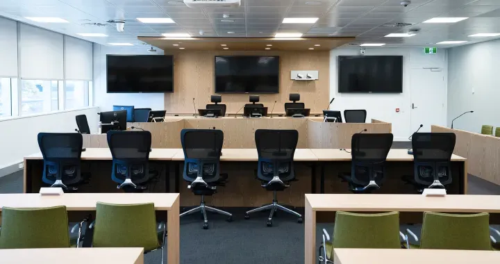 Featuring state-of-the-art facilities, the Moot Court is a unique hybrid teaching space at Joondalup Campus