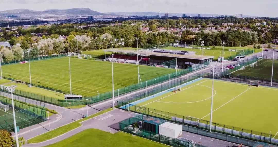Outdoor pitches offers sports such as rugby, soccer, and Gaelic games