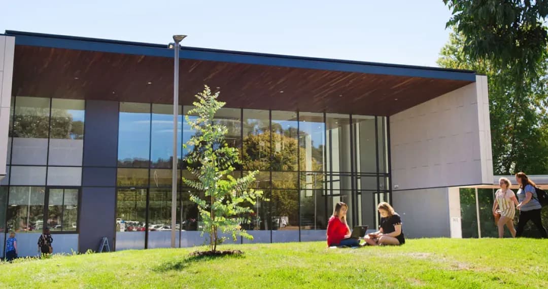 Signadou Campus, its tight-knit community with a strong focus on education, health sciences, and the arts