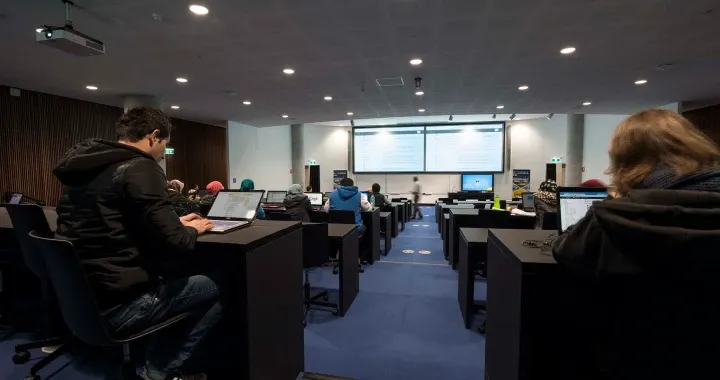 Large multipurpose presentation space, suitable for conferences and lectures