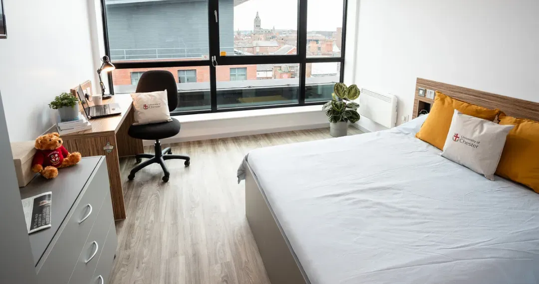 Accommodation Summer House offers a range of room types, including single rooms, shared rooms, or apartments