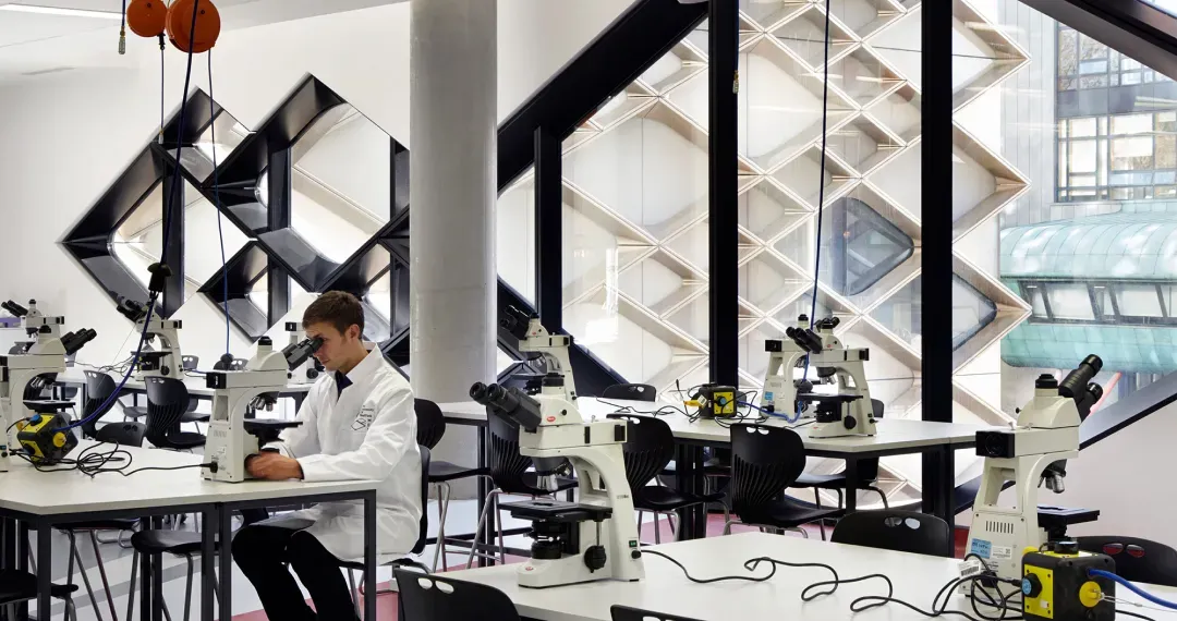 The Diamond equipped with specialized laboratories & workshops for engineering & providing hands-on experience