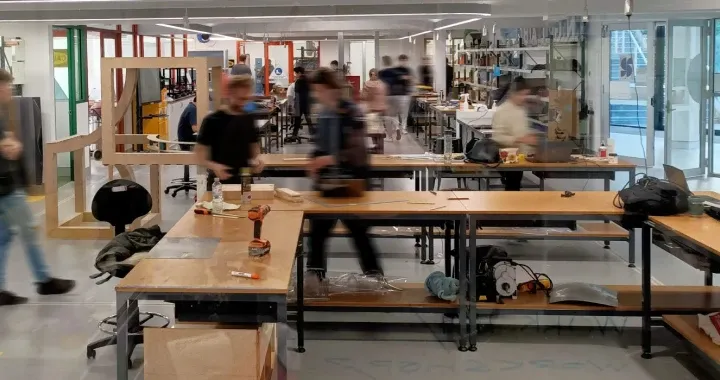 WORKSHOP7, suite of technology ranging from 3D printing, laser cutting, to 3D visualisation, VR and AR