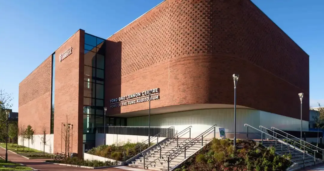 Yoko Ono Lennon Centre houses the 399-seat Tung Auditorium with space for a 70-piece orchestra