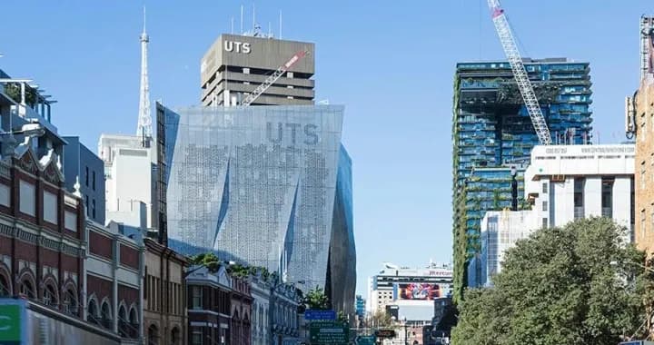The Faculty of Engineering and IT Building (front) and UTS Tower (back) are located at the heart of the City Campus
