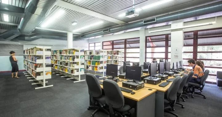 CQU Emerald Computer Lab Section