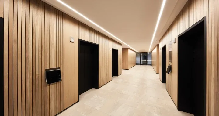 Offers modern meeting rooms catering for a wide-range of events, conferences, meetings and conventions