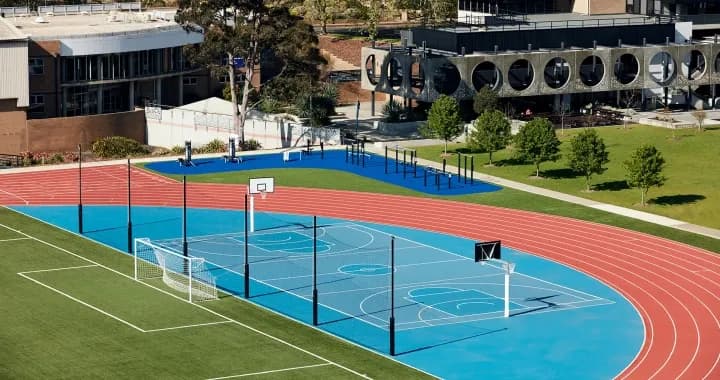 Exercise stations and innovative laboratories, or out in the field on world-class sport and fitness facilities