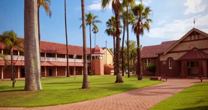 Hawkesbury campus gives you access to cutting-edge facilities. Allows you to enrich your mind and get your hands dirty