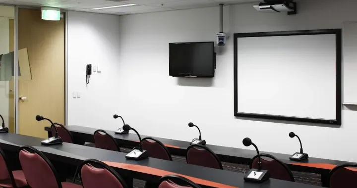 CQU Brisbane Meeting Room