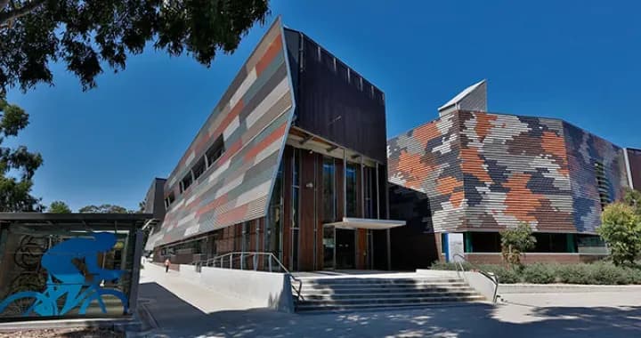 Sports facilities in Monash Peninsula Activity & Recreation Centre (MPARC)