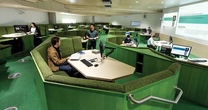 Lecture theatres accommodate up to 110 attendees and promote a collaborative environment