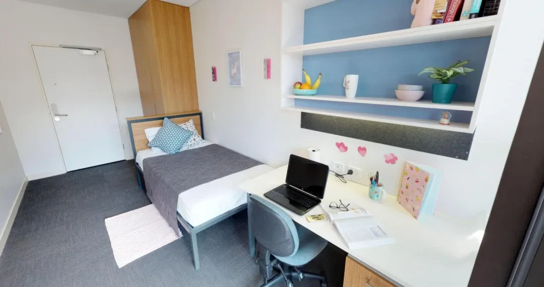 Phillip Baxter College Single Room