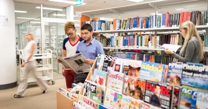 CQU Sydney Library Reading Section
