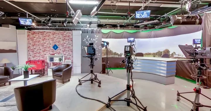 Space for both “on camera” and behind the scenes work. Filmed in the studio aired in Channel 44
