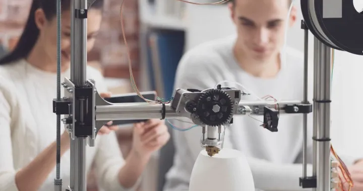 Hands-on learning experience focused on essential thermodynamics concepts, problem-solving, and system analysis