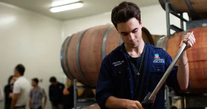 The Hickinbotham Roseworthy Wine Science Laboratory (winery)